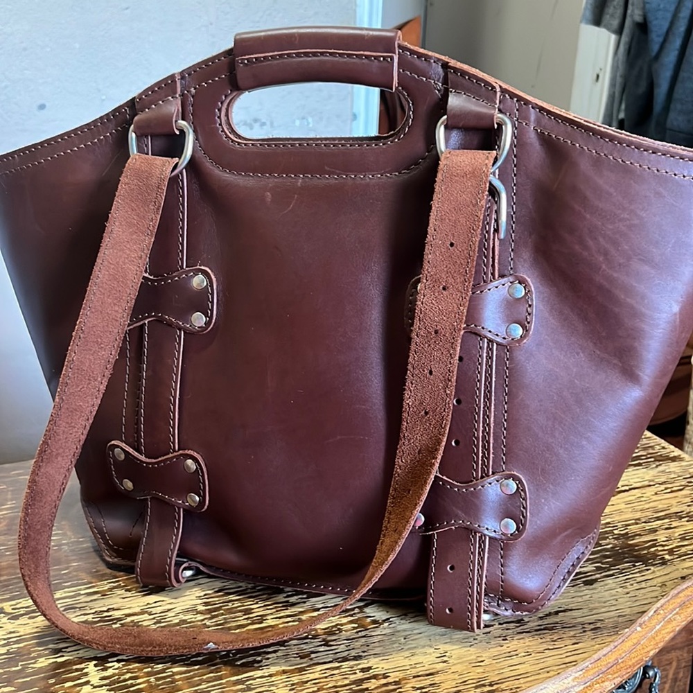 Large Saddleback Chestnut Tote!